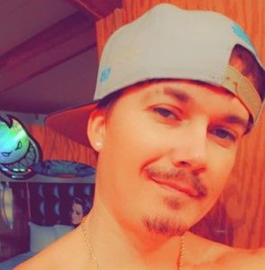 Meet your Posher, Justin